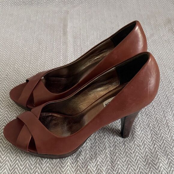 Steve Madden Women's Chestnut Peep Toe Heels Size 9M - Picture 2 of 5